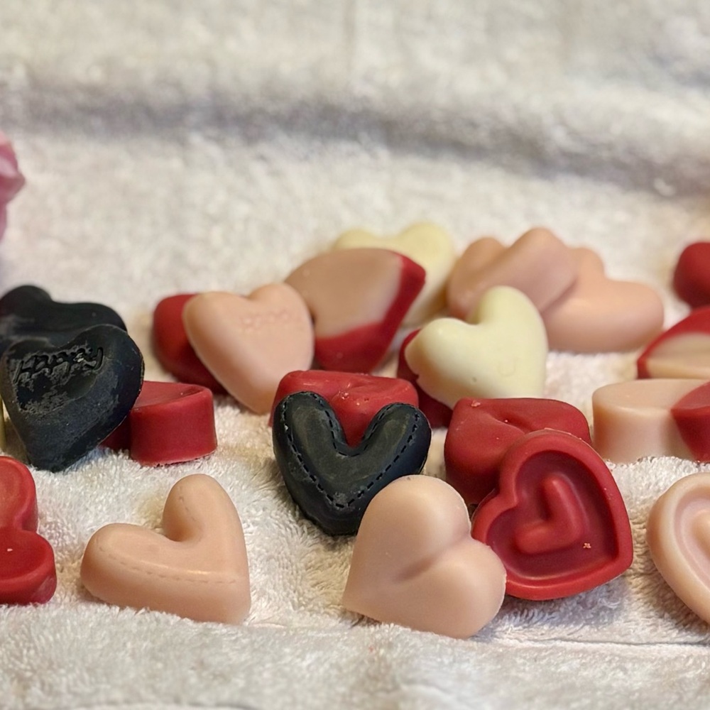 Handmade artisan mini guest soap set of 7 - Picture 6 of 6